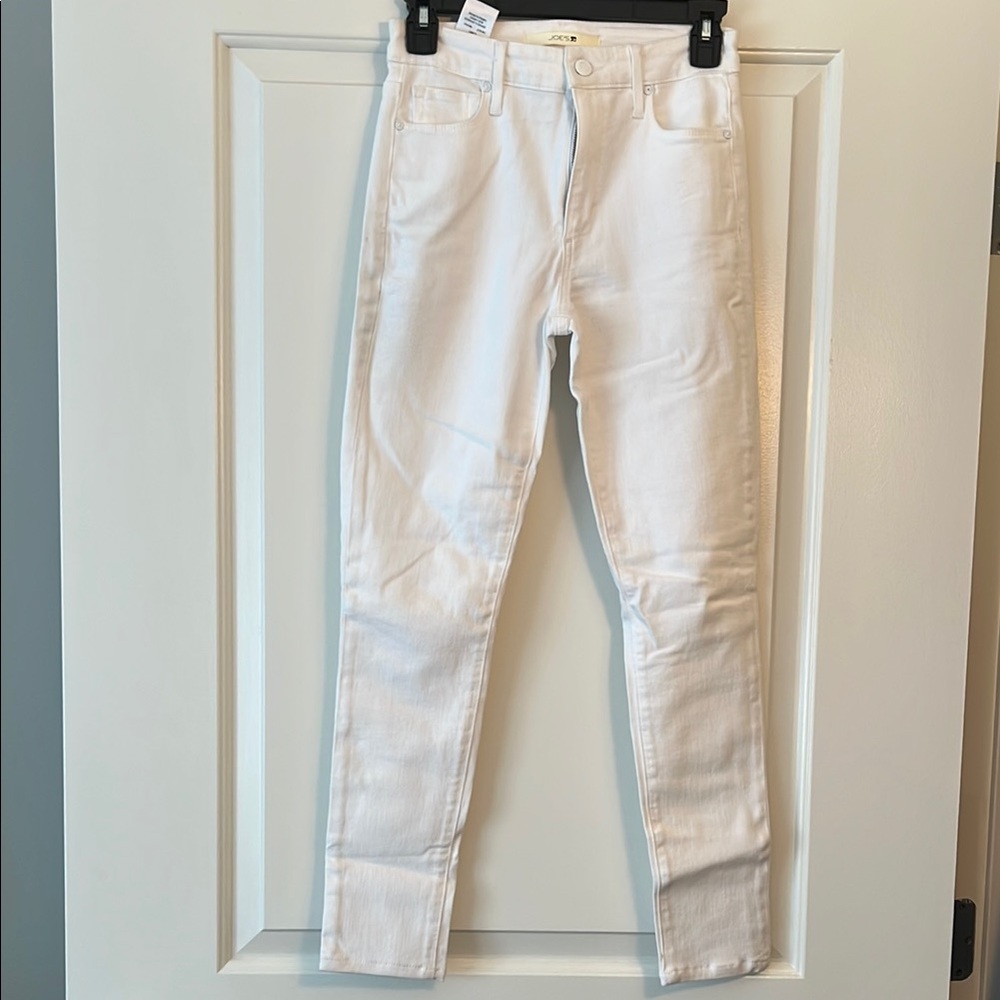 Joe’s Jeans size 24. Women's White Jeans - skinny ankle